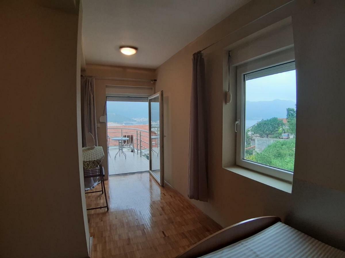 Ana Apartment Budva Bagian luar foto